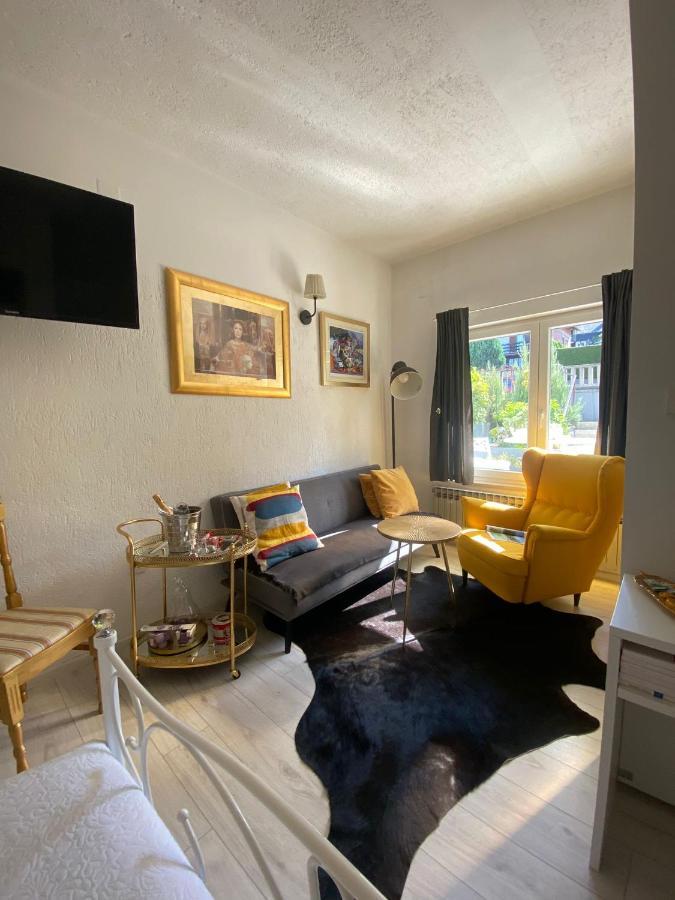Apartments Franka サモボル エクステリア 写真